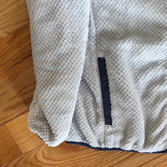 L.L. Bean Kids' reversible Fleece / puffer Hoodie - Picture 4 of 11